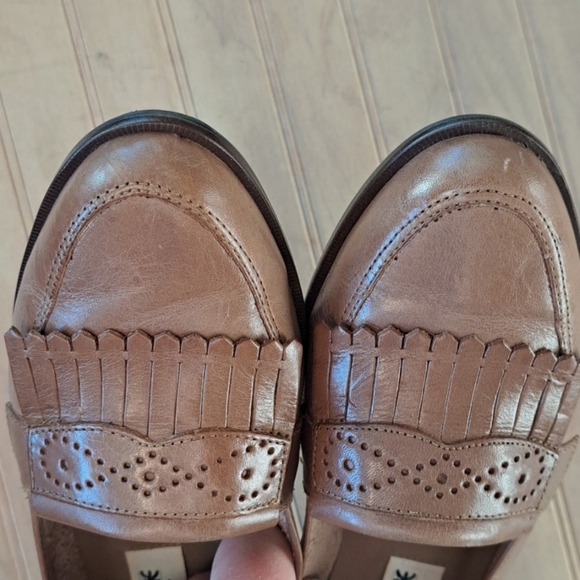 Apostrophe Vintage Leather Fringe Light Brown Flat Slim Fit Penny Loafers - Picture 2 of 10